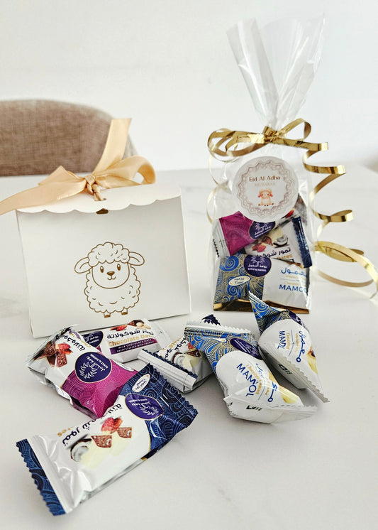 Cadeautje Eid drie verpakte dadels chocolade