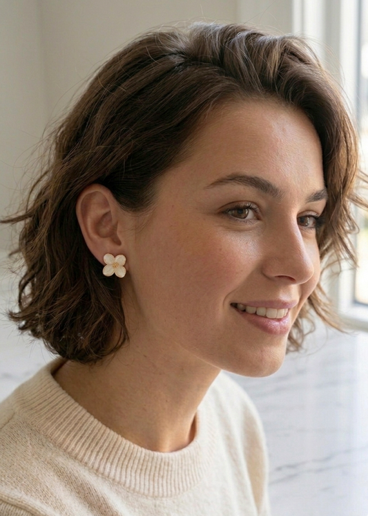 Oorbellen grote witte bloemen