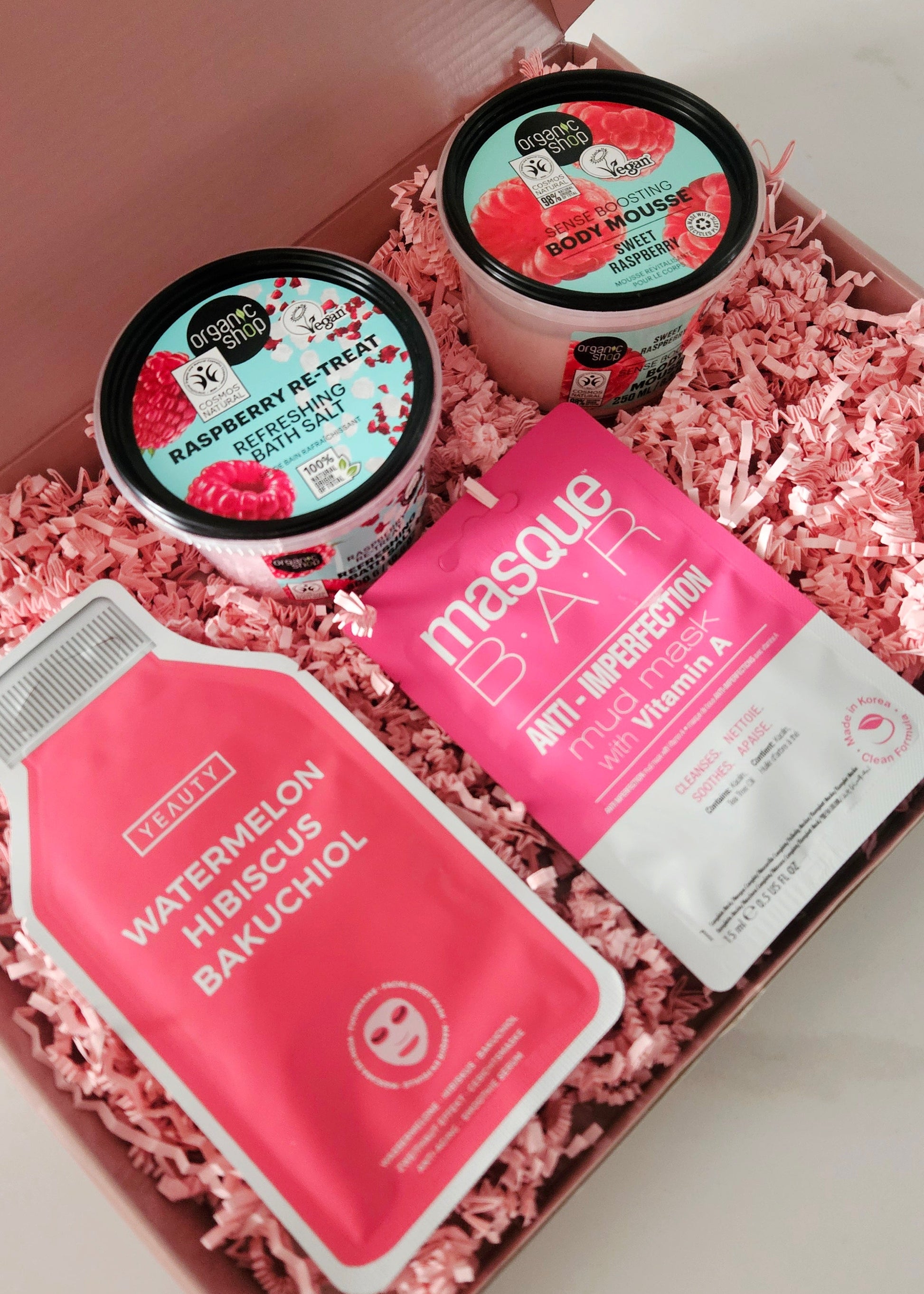 Roze beautybox maskertjes badzout bodymousse