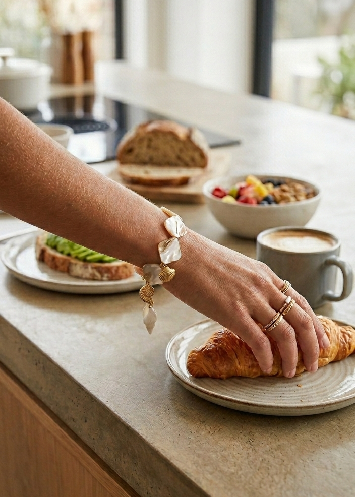 Armband moana rvs schelpen beige goud