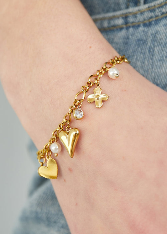 Bedelsarmbandje hartjes parels steentjes