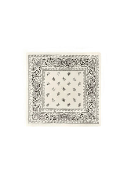 Beige zachte wintersjaal met paisley patroon vierkant
