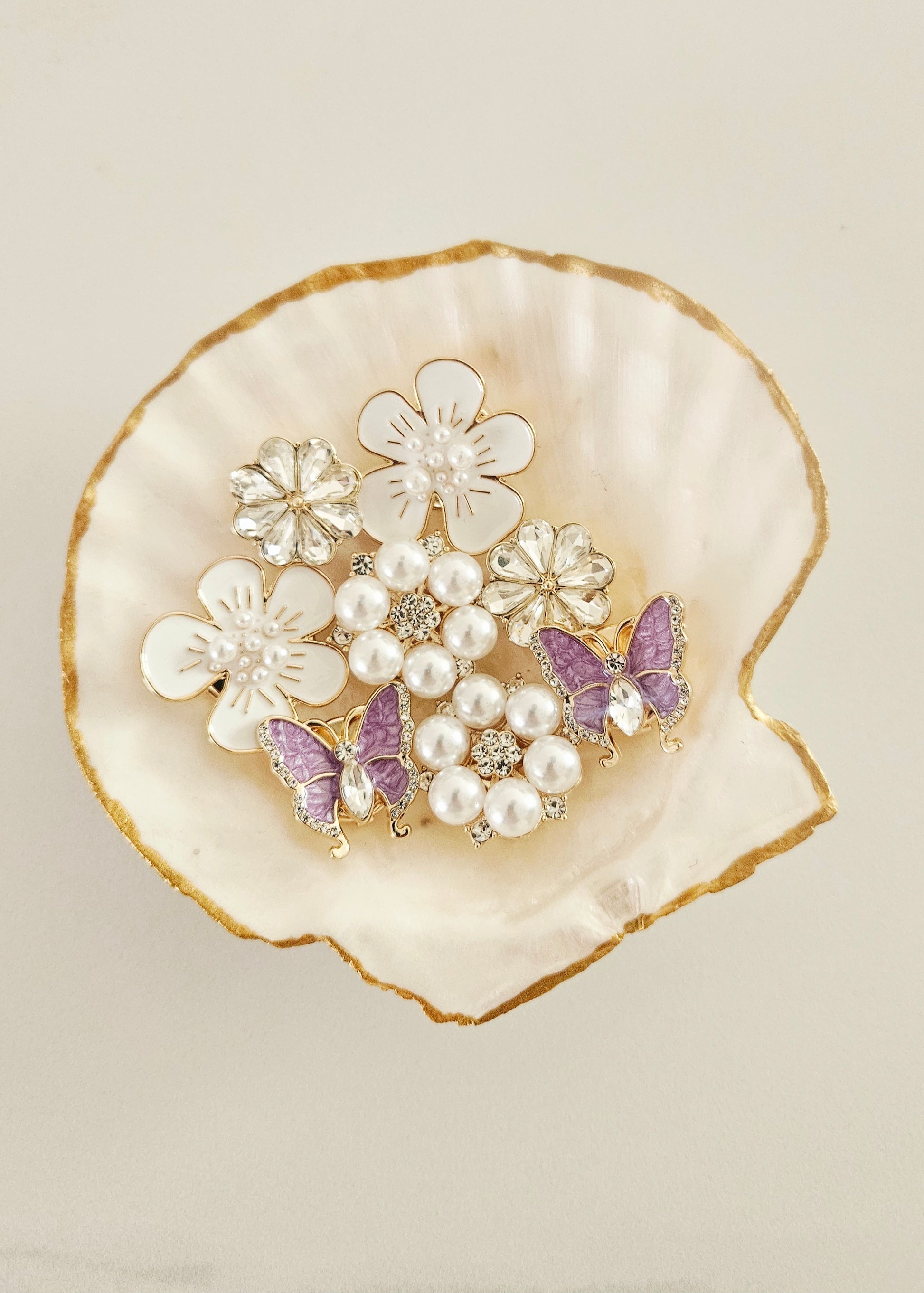 Button covers parels bloemen vlinders amsterdam nederland