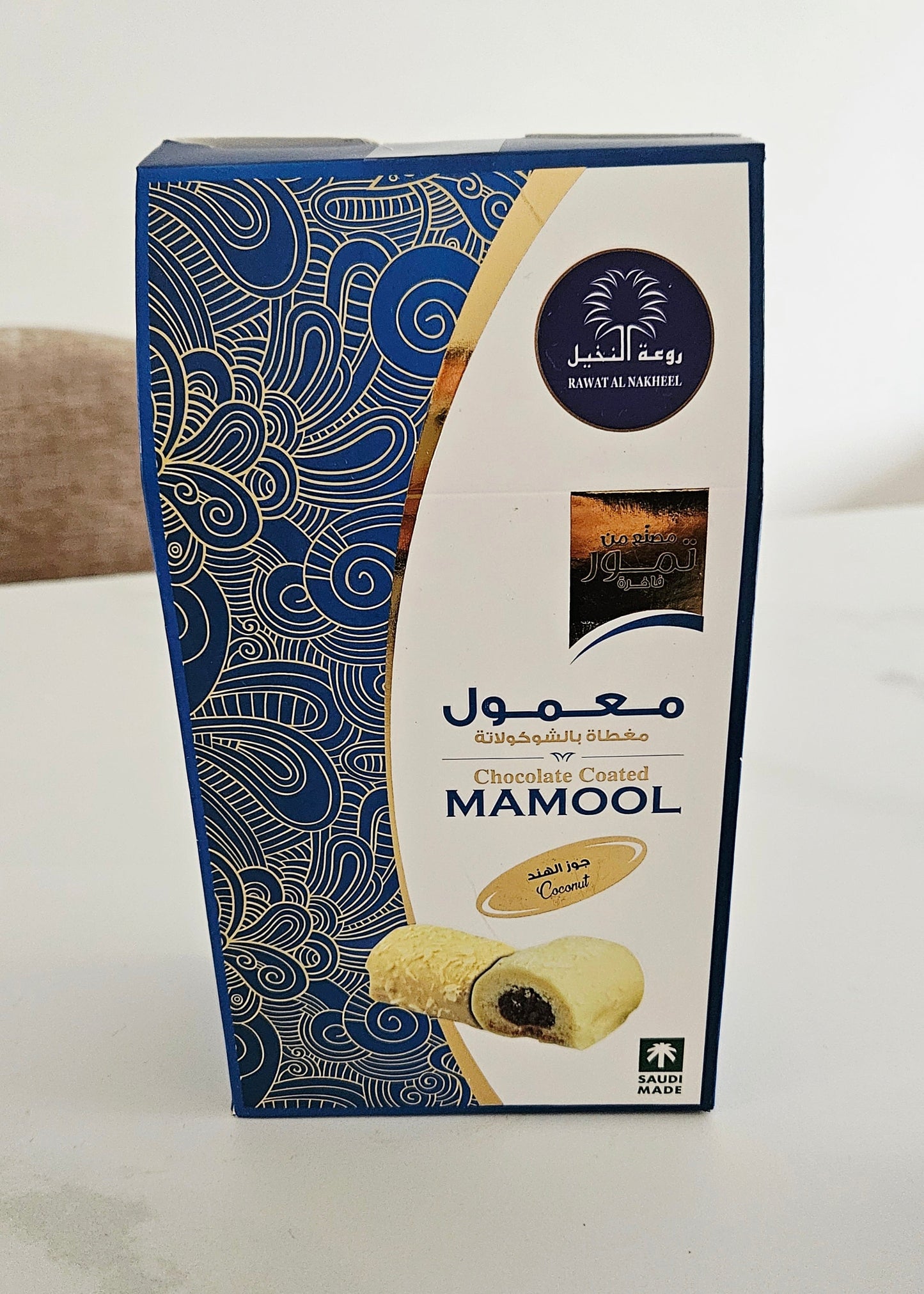 Dadels verpakt witte chocolade