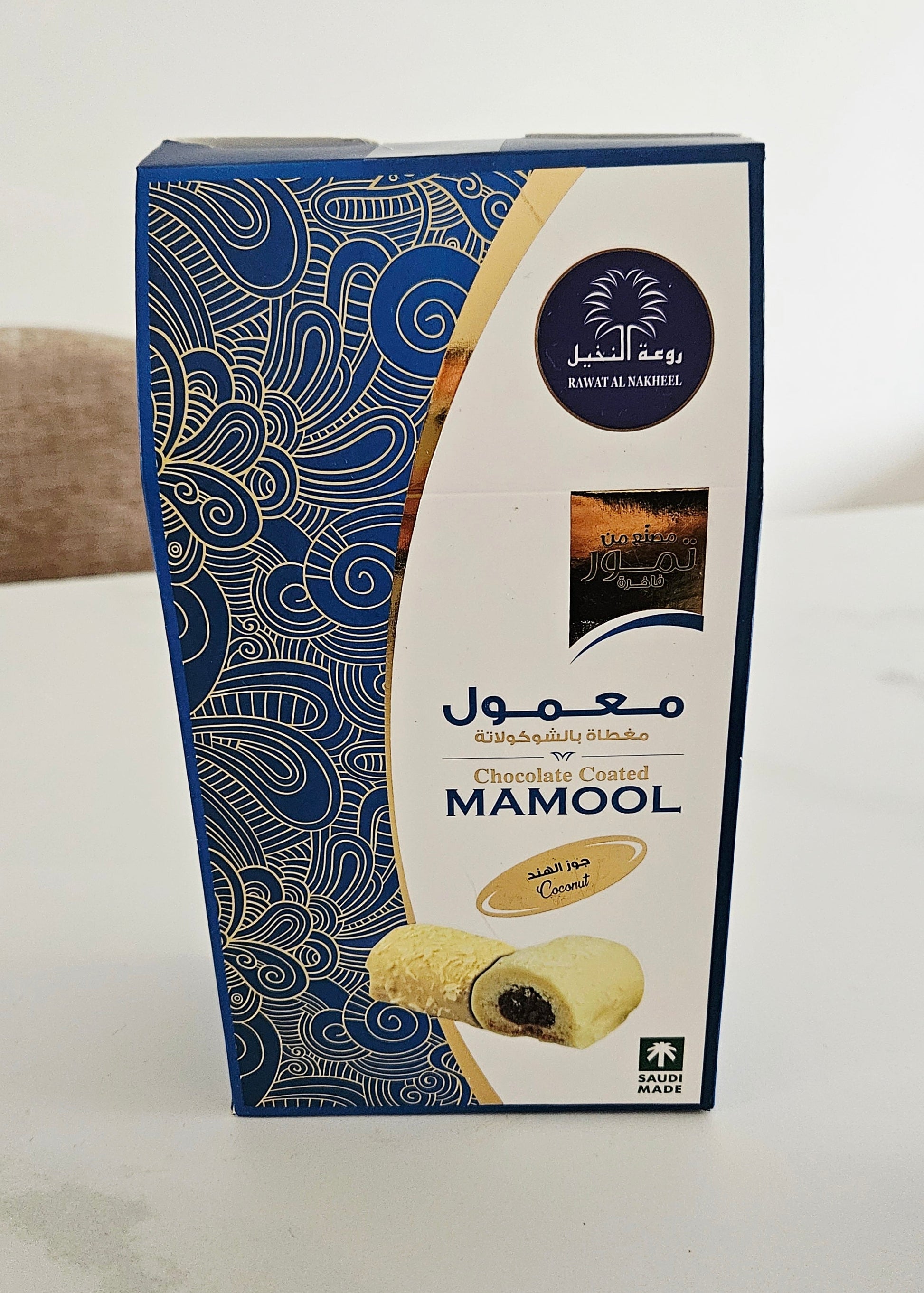 Dadels verpakt witte chocolade