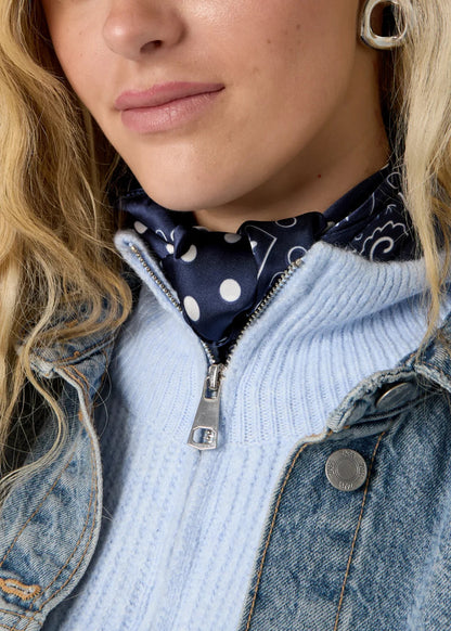 donkerbaluw sjaaltje met polka dots silk zijden glanzend
