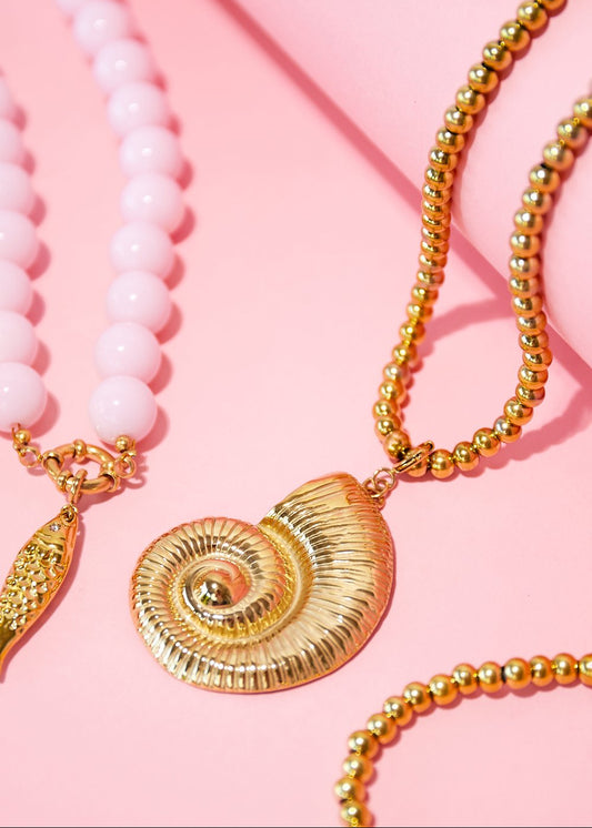Gouden bedel charm grote schelp
