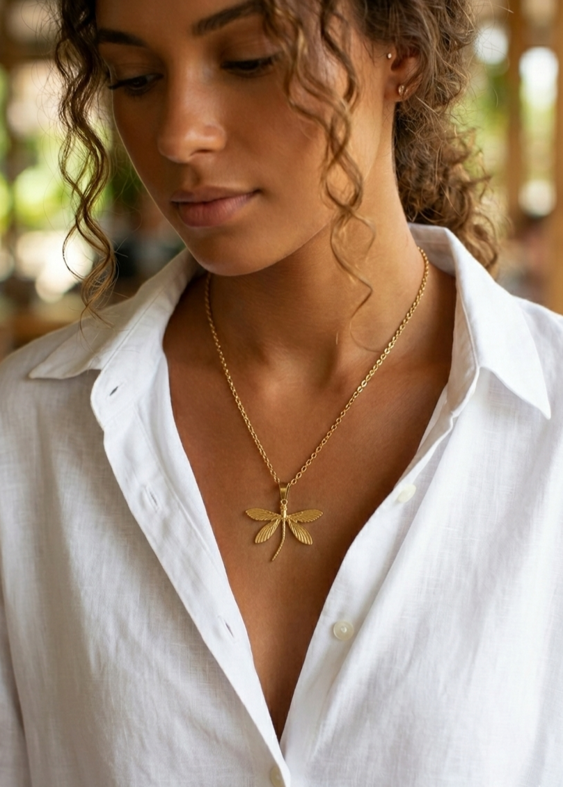 Gouden ketting met libelle