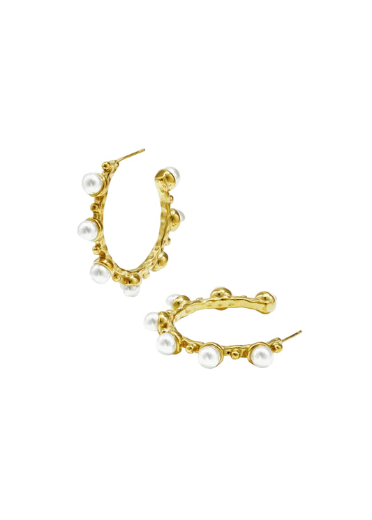 Luxe oorringen goud rvs met parels van By Anoor