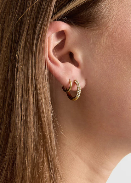 Oorringen 2 cm met steentjes goud stainless steel