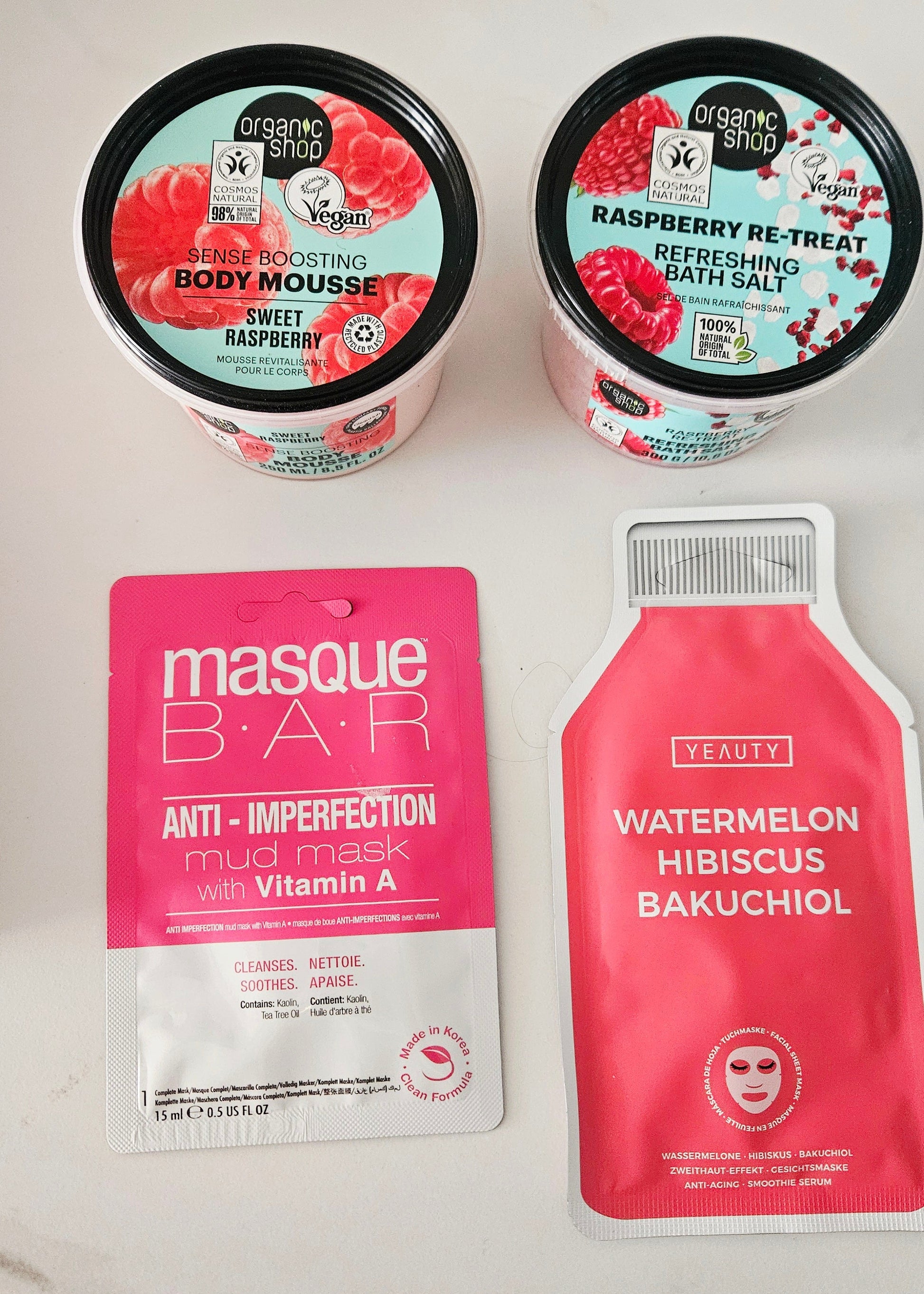 Roze beautyproducten voor selfcare van By Anoor