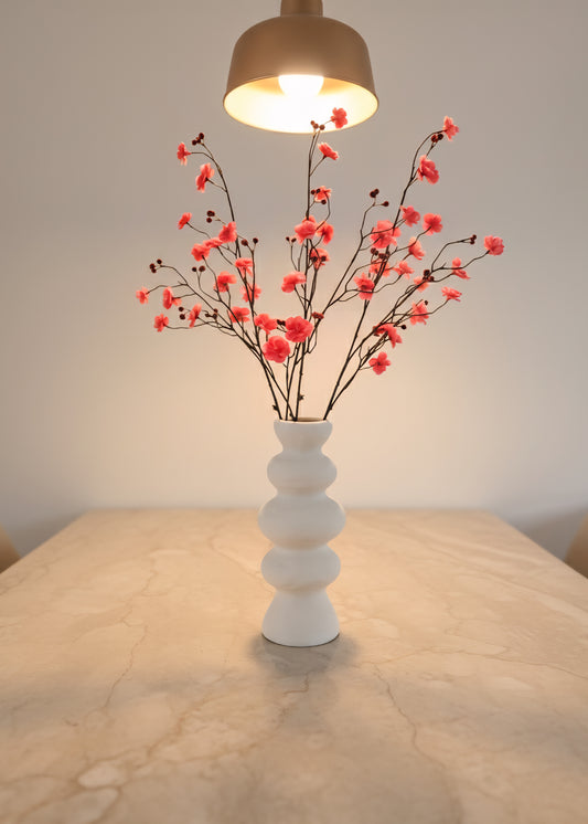 Zijden bloesemtakken met bessen fuchsia 